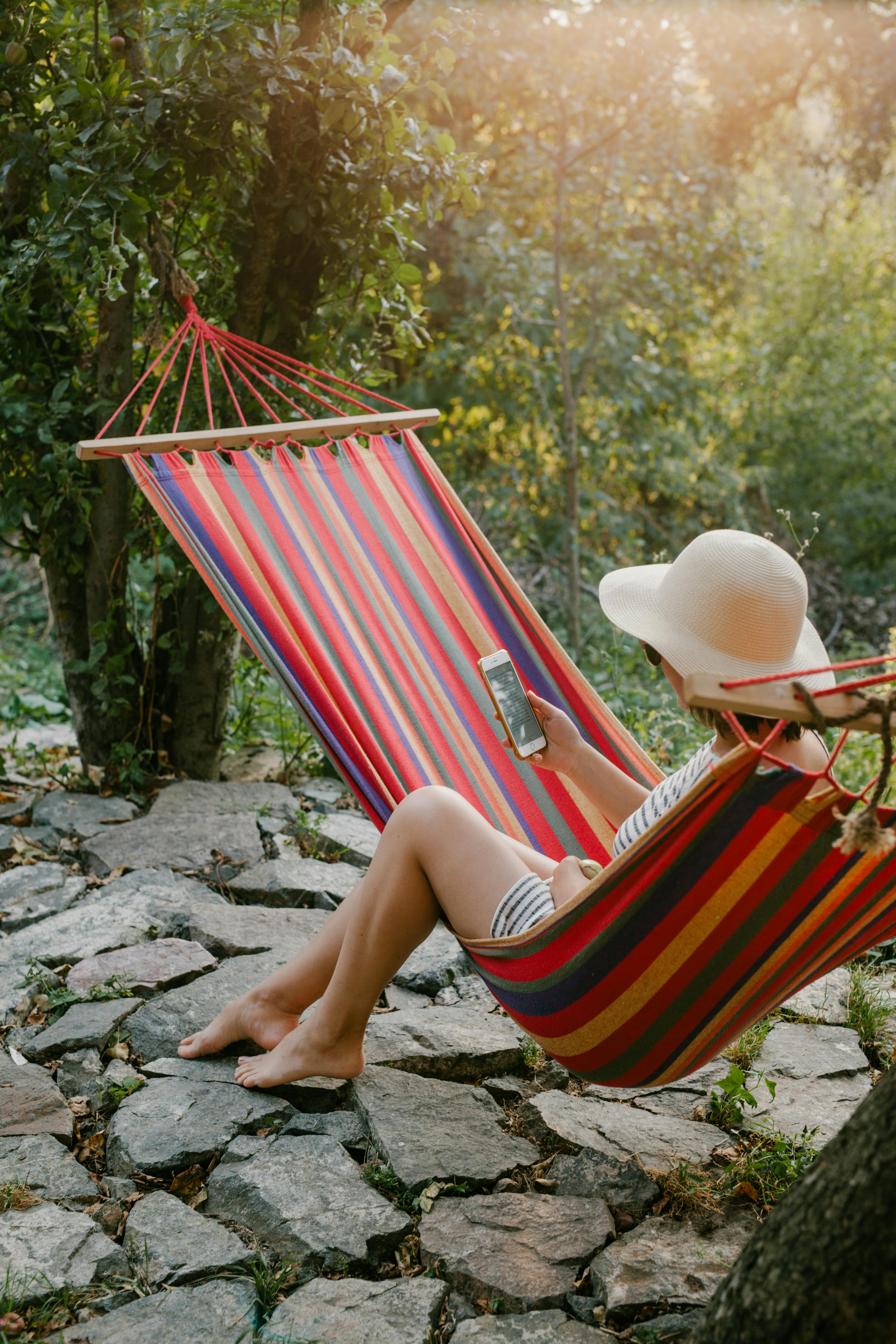 Why Social Casino Games Fit So Well Into the Little Break Routine