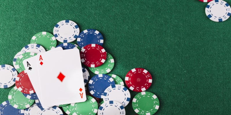 Understanding poker chip values and colors [complete guide] 